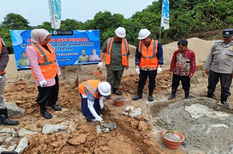 Gambar SMPN 6 Tenggarong Jadi Sasaran Program Revitalisasi Pendidikan Pusat - smpn-6-tenggarong-jadi-sasaran-program-revitalisasi-pendidikan-pusat